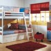 Habitación para varones en azul, rojo y amarillo
