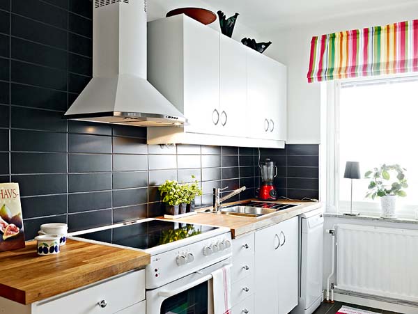 Muebles de cocina con isla central: en una cocina moderna de ...