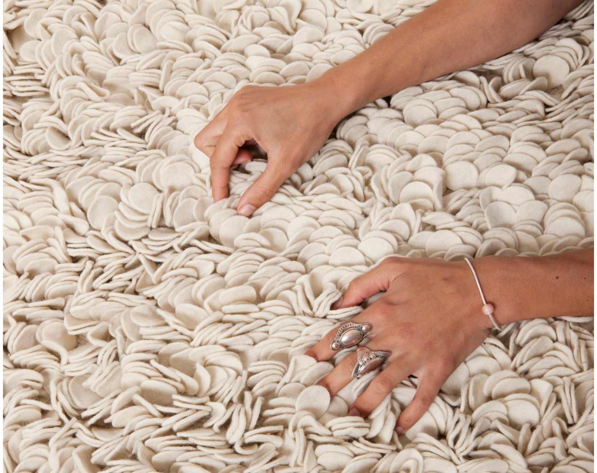 Modernas y cálidas alfombras de lana fabricadas a mano - Casa y Color