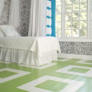 Dormitorio suelo verde y blanco