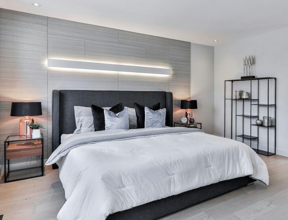 Decoración de dormitorio en blanco y negro
