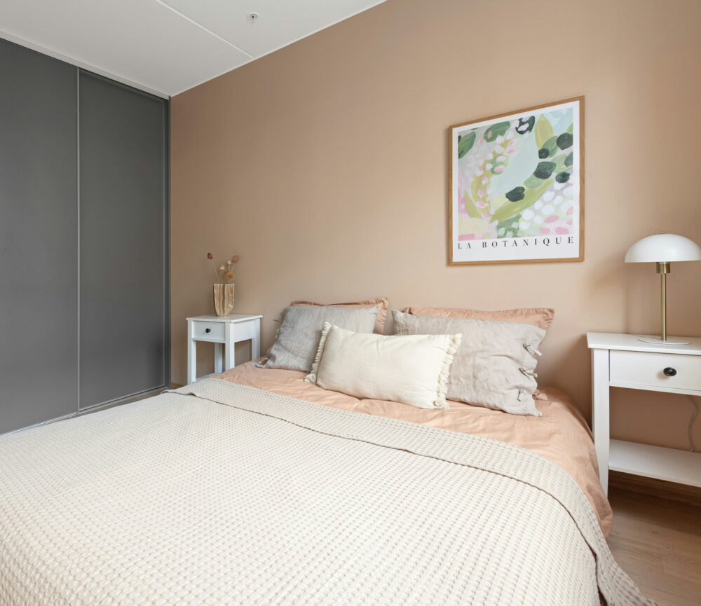 Pared del dormitorio color nude