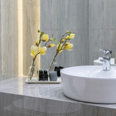 3 ideas de colores para pintar y decorar el baño