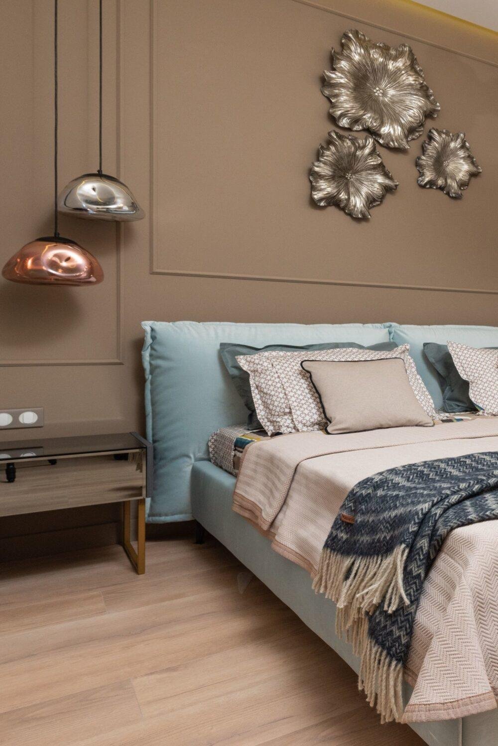 Paredes de cuarto color beige oscuro