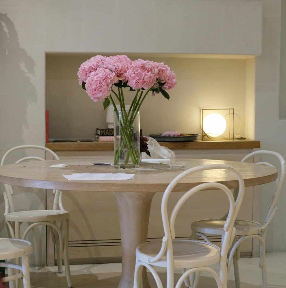 Flores en el comedor