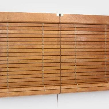La persiana de madera mediterránea que está volviendo a las casas modernas